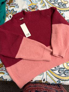 Stylish Two-Tone Women's Sweater