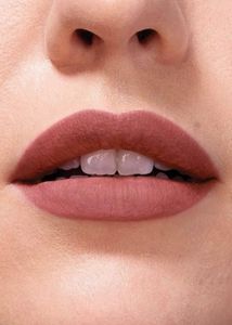 Makeup Revolution Matte Me Lipstick 💄