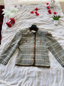 Elegant Checkered Blazer – Vintage Chic
