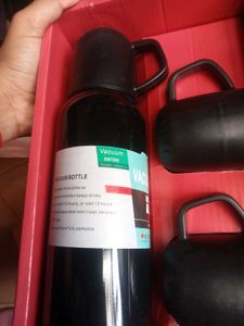 Beautiful Steel Bottle With Two Cups