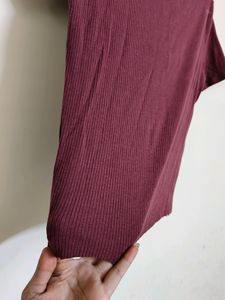 Dip Maroon Top (Women&#39;s)