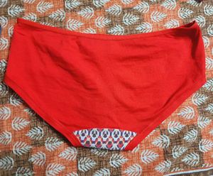 red preloved brief