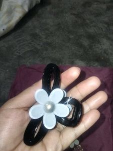 Floral Hair Claw Clips - Set of 4