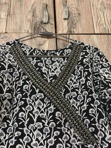Black White Kurti