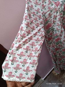 Xxl Avaasa Floral Print Kurta