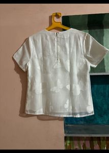 Simple Elegant Floral Top