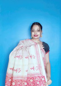 Women's Red White Saree