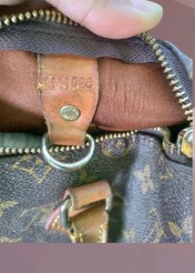 💙CLEARENCE SALE 💙Louis Vuitton Speed 30