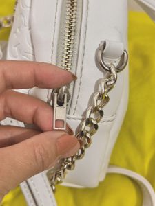 Guess small side sling bag