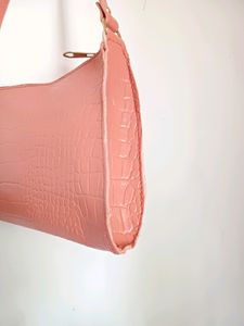 💥🆕️ Trendy Baguette Handbag