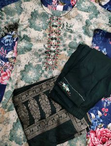 Elegant Floral Print Kurta Set