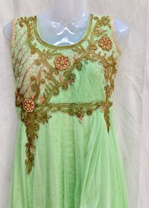 472711. Elegant Green Ethnic Gown