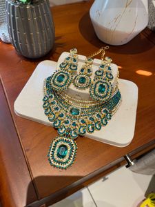 Emerald Green Jewelry Set