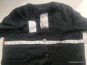 Elegant Black Shirt - M/L