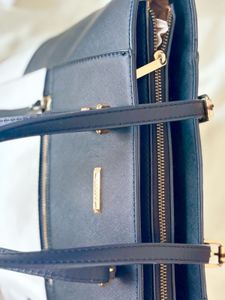 Stylish, Stride Black &amp; White Hand Bag