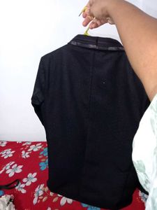 Stylish Men&#39;s Suit &amp; Blazer