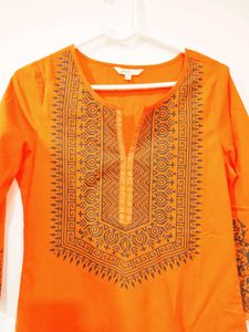 Beautiful Rust Orange🧡 Kurta With Printed Yoke