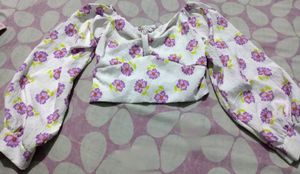 Crop Top With Beautiful Flower Print ...