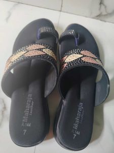 Stylish Ethnic Toe Ring Sandals