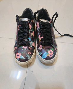 Corsica Floral Sneakers