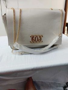 Oriflame Elegant Bag with Chain Detail