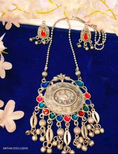 Floral Bangle