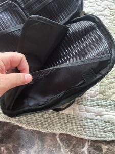 Air walk Wallet Sling