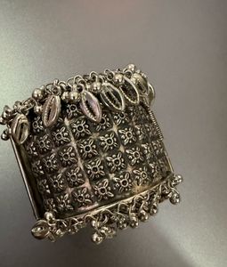 Silver Tone (oxidized) Bracelet