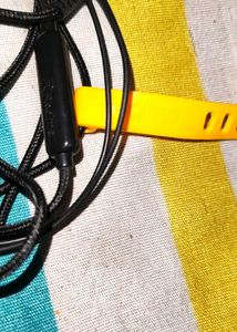 Realme Magnetic Earphone