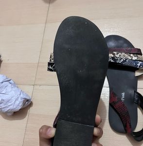 Stylish Snake Print Sandals