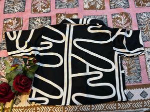 Abstract Print Crop Oversized Shirt