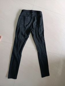 Black Skinny Jeans