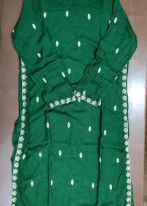 Green Embroidered Kurta