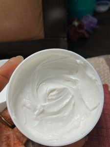 The Love Co. Resurface Night Cream