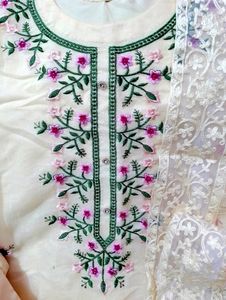 Embroidered Kurta Plazzo Set With Organza Dupatta
