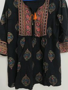 Printed Black Top