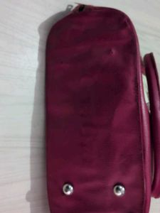 Ladies Purse With Good Capacity