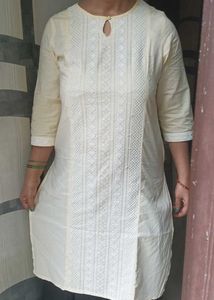 Elegant White Embroidered Kurta
