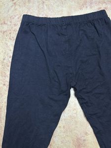 Black Lace Trim Capri Leggings