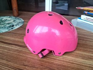 Oxelo Pink Helmet+ FREE GOODIES🥳🎁