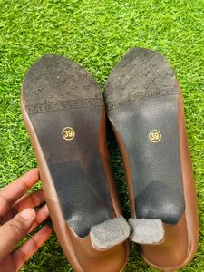 Beautiful Denill HeelUnused Fixed Price