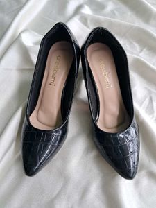 Dressberry Elegant Black Heels