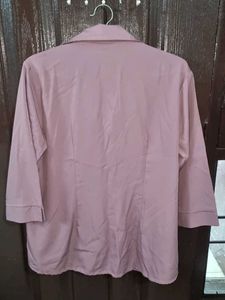 Women&#39;s Formal Fit Shirt