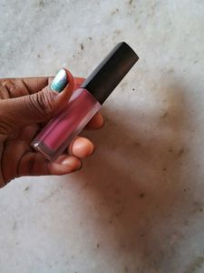 Huda Beauty Liquid Matte