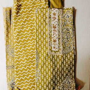 Printed Cotton Unstitched Suit