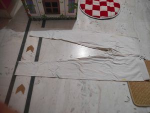White Cotton Ankle Length Leggings