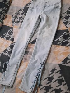 Cute Light Wash Jeans