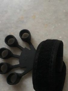 Finger Gripper Brand New Without Tag