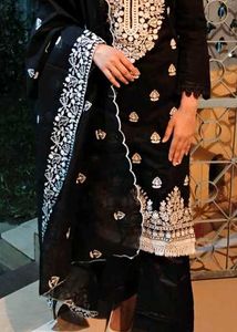 Pakistani Kurta Set
