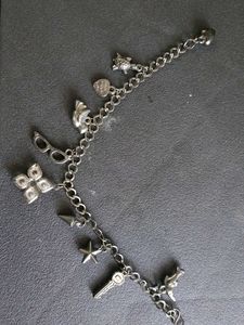 Bracelate